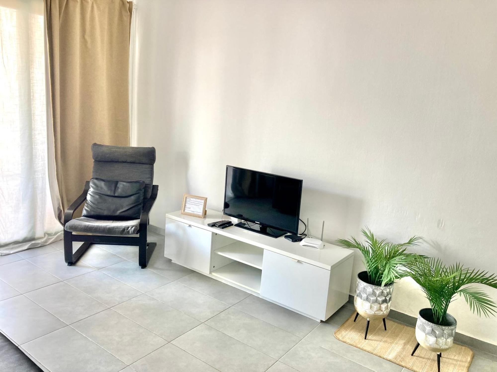 Ground Floor Apartment With Pool, Next To The Beach Costa Teguise Eksteriør billede