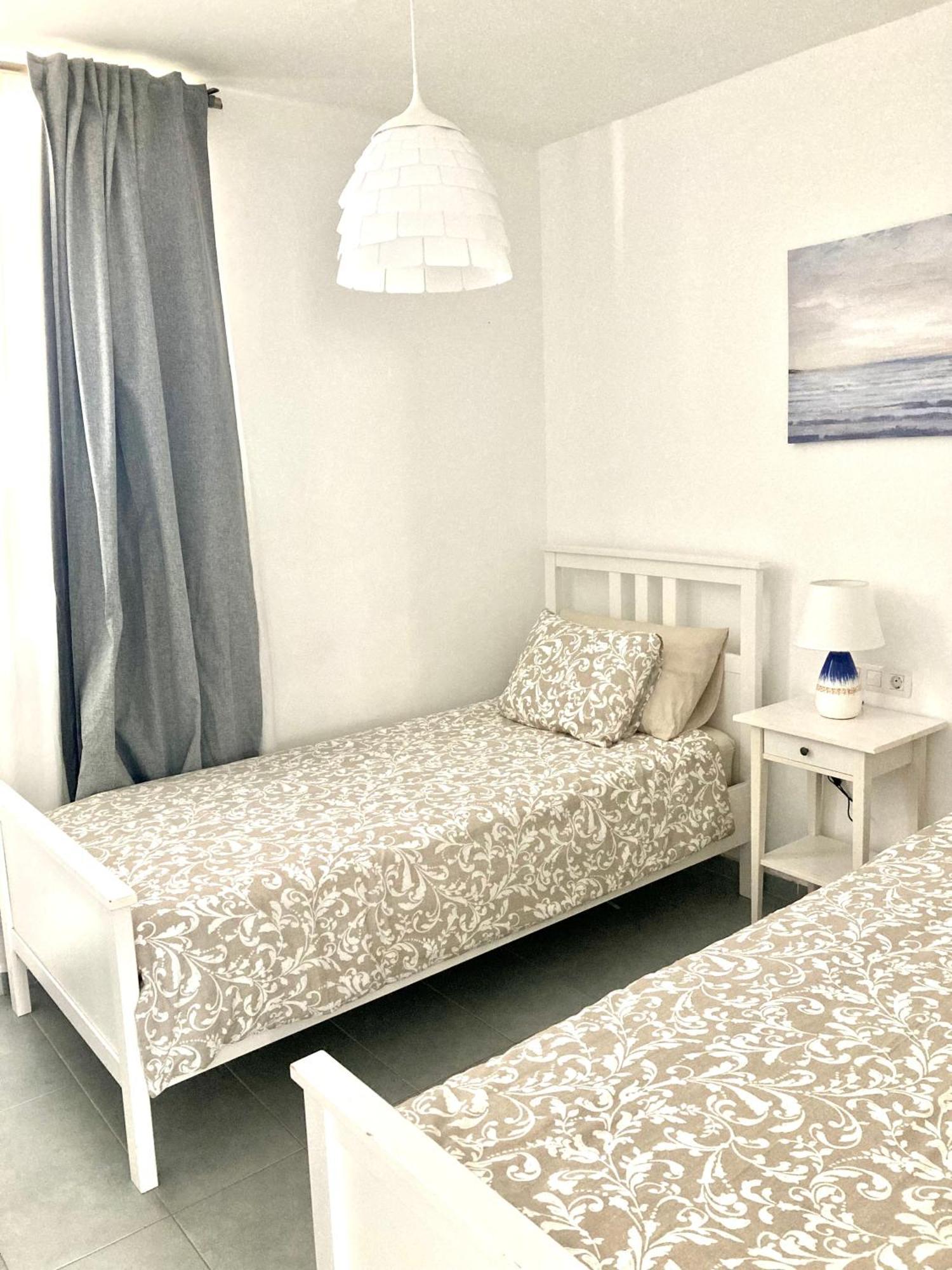 Ground Floor Apartment With Pool, Next To The Beach Costa Teguise Eksteriør billede