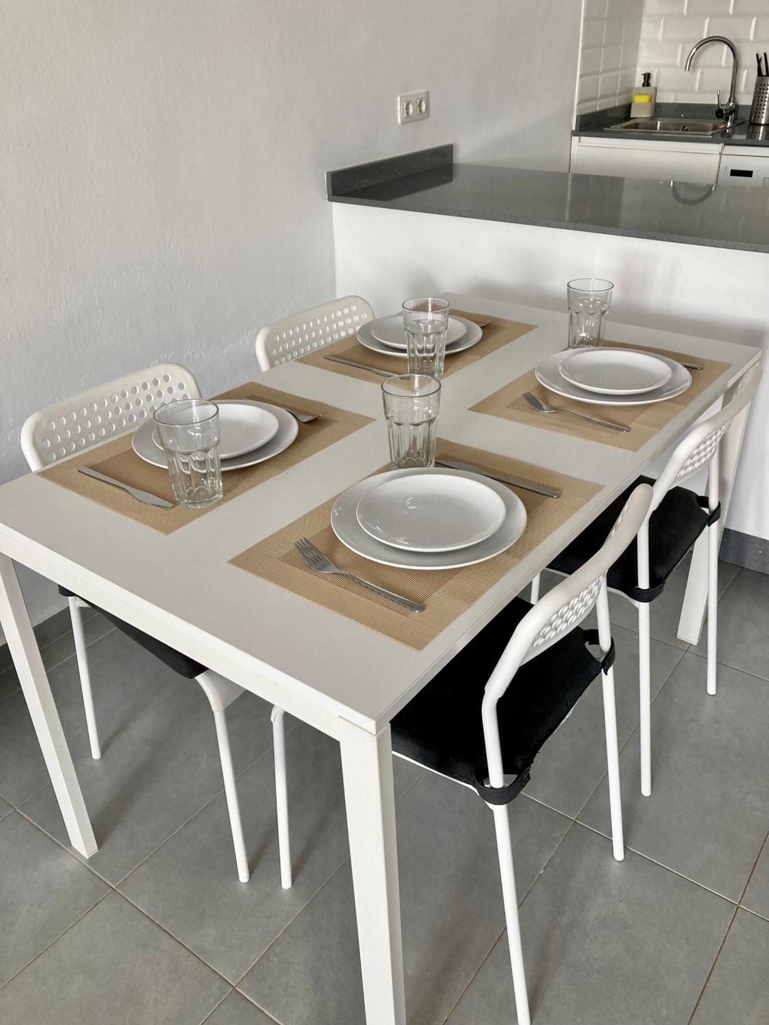 Ground Floor Apartment With Pool, Next To The Beach Costa Teguise Eksteriør billede