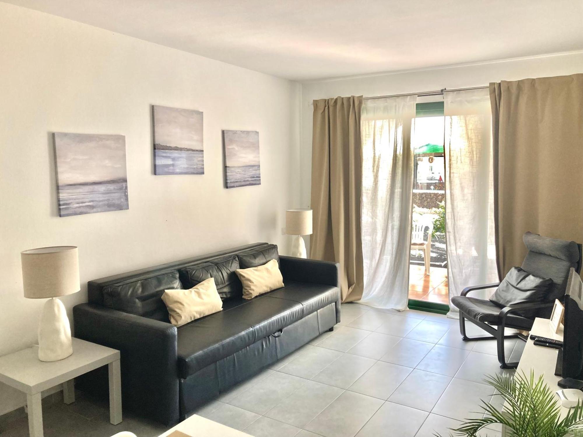 Ground Floor Apartment With Pool, Next To The Beach Costa Teguise Eksteriør billede